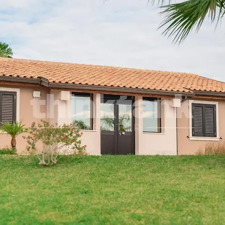 Concita Villa *